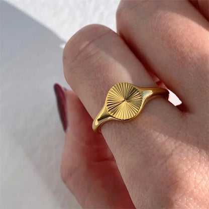 Wave Cut Ring